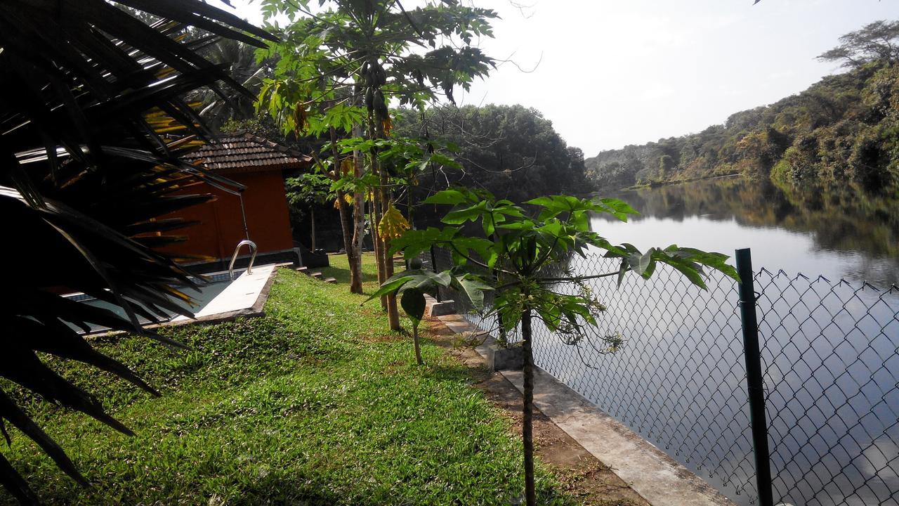 7Th Heaven Resorts Kochi Exterior foto
